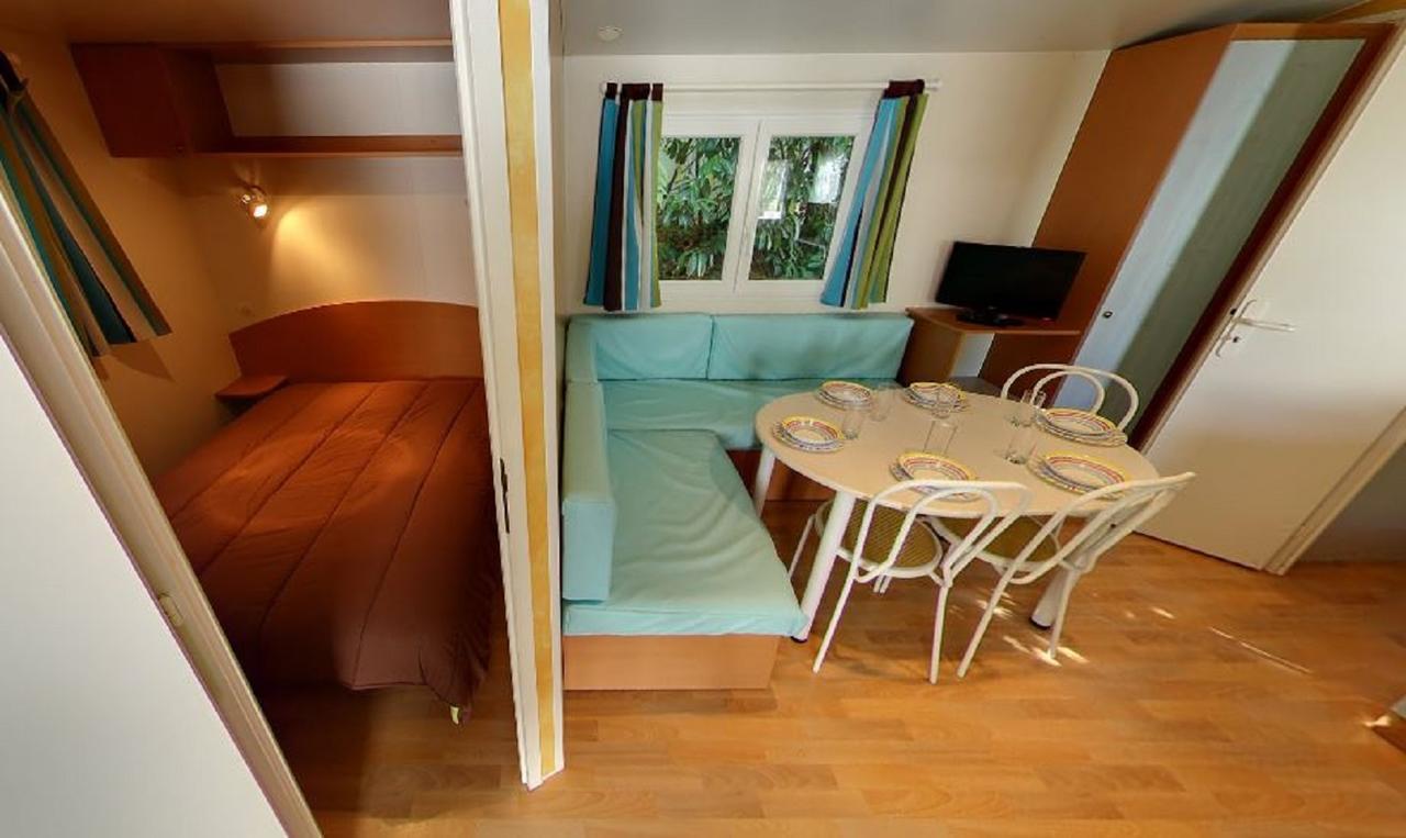 Camping Le Dauphin Hotel Saint-Georges-de-Didonne ภายนอก รูปภาพ
